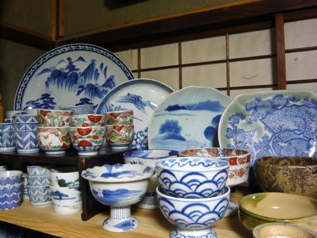 骨董品の価値って？賢く売却するために知っておくべきこと